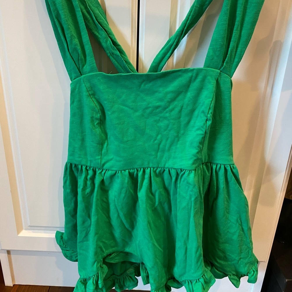 Cece brand tank top. Ties in back. NWT. Size small.